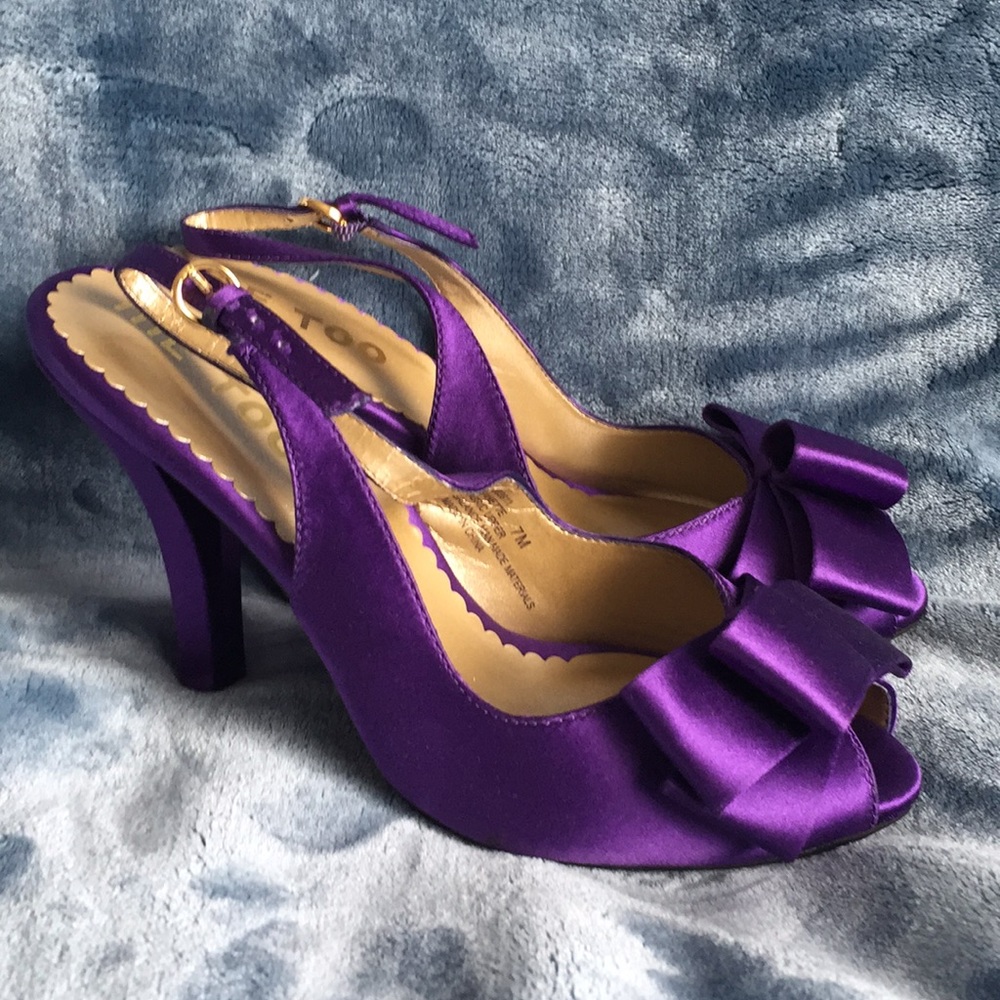 Purple Me Too Peep Toe Heels w/bow